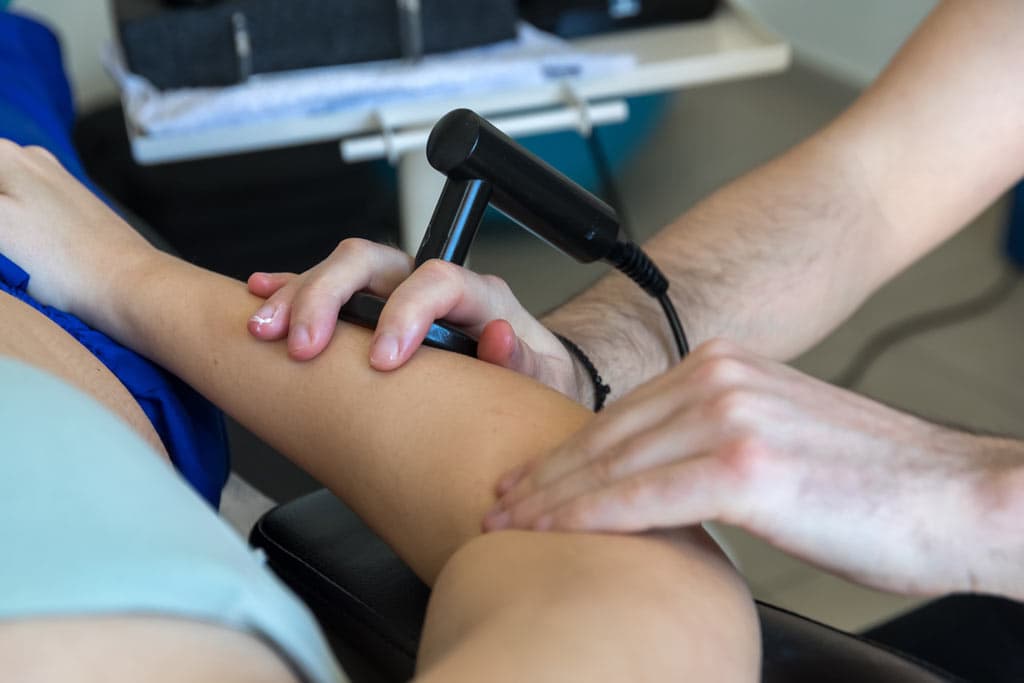 Potencia tu recuperación en Arteixo con la radiofrecuencia